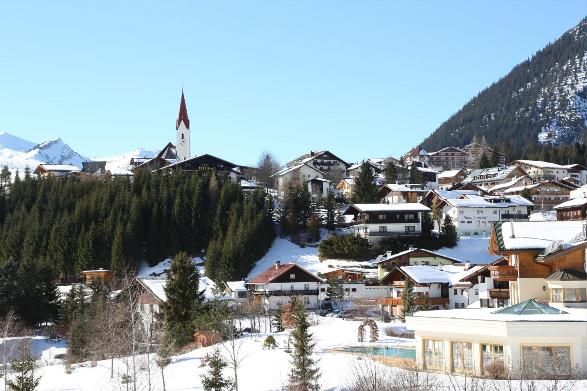 Lehner Panorama Alpensuiten Берванг Экстерьер фото